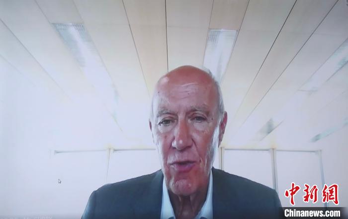 世界知识产权组织总干事弗朗西斯·高锐列席会议。(中国国家知识产权局 供图)